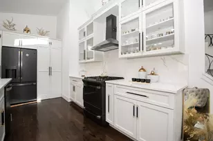 9909 N Huber Ln, Niles, IL 60714 - Photo 15