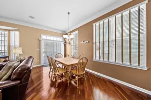 3858 Kingsmill Dr, Elgin, IL 60124 - Photo 13