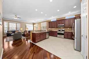 3858 Kingsmill Dr, Elgin, IL 60124 - Photo 11