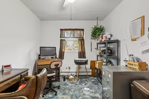 808 S Longview Rd, Monticello, IL 61856 - Photo 25