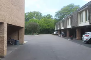 1855 Tanglewood Dr, Glenview, IL 60025 - Photo 33