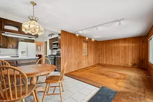 3850 Hull St, Skokie, IL 60076 - Photo 9