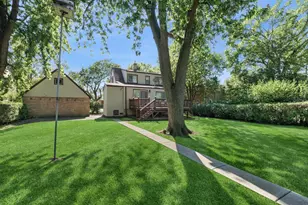 3850 Hull St, Skokie, IL 60076 - Photo 21