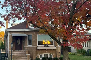 7109 N Keeler Ave, Lincolnwood, IL 60712 - Photo 1