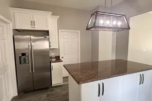 910 N Bloomington St, Streator, IL 61364 - Photo 9