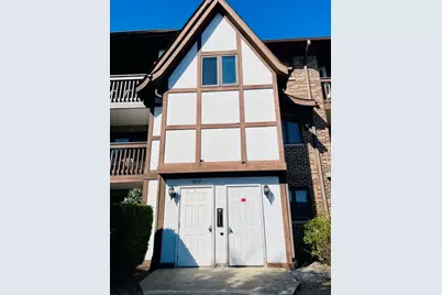 5630 W 103rd Street #308, Oak Lawn, IL 60453 - Photo 1