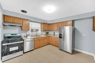 650 Mackinaw Ave, Calumet City, IL 60409 - Photo 3