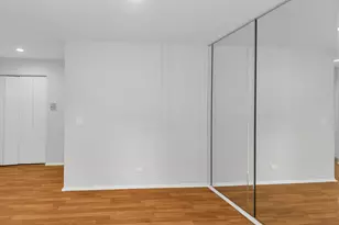 1059 Southbury Ln, Wheeling, IL 60090 - Photo 9