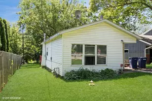 6415 N Shore Ave, Spring Grove, IL 60081 - Photo 19