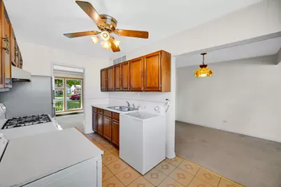 17913 Oakwood Avenue, Lansing, IL 60438 - Photo 9