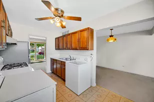 17913 Oakwood Ave, Lansing, IL 60438 - Photo 9