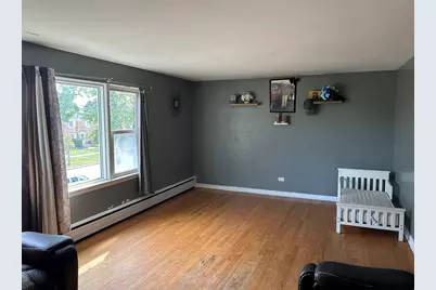 1724 N 19th Avenue, Melrose Park, IL 60160 - Photo 9