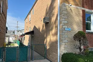 1724 N 19th Ave, Melrose Park, IL 60160 - Photo 5