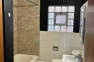 1724 N 19th Ave, Melrose Park, IL 60160 - Photo 31