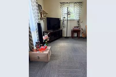 1909 W Laurel Street, Freeport, IL 61032 - Photo 17