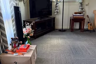 1909 W Laurel St, Freeport, IL 61032 - Photo 17