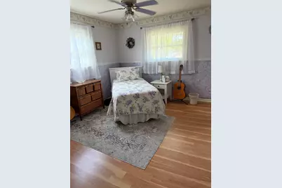 1909 W Laurel Street, Freeport, IL 61032 - Photo 25