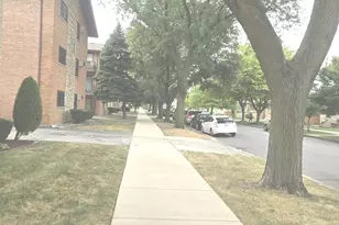 6019 W 64th Pl, Chicago, IL 60638 - Photo 3