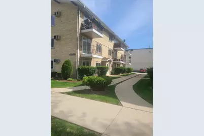 6019 W 64th Place #23-4, Chicago, IL 60638 - Photo 1