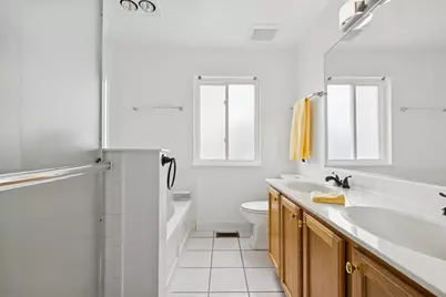 3040 Banbury Lane, Lake in the Hills, IL 60156 - Photo 13