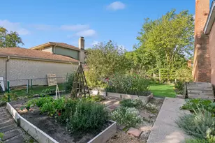 18050 Marlin Ln, Homewood, IL 60430 - Photo 25