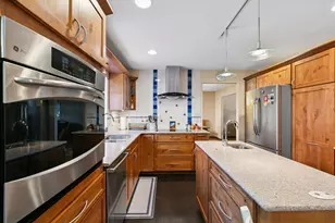 18050 Marlin Ln, Homewood, IL 60430 - Photo 11