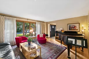 18050 Marlin Ln, Homewood, IL 60430 - Photo 5