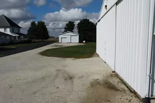 1718 N 1800 Road E, Watseka, IL 60970 - Photo 95