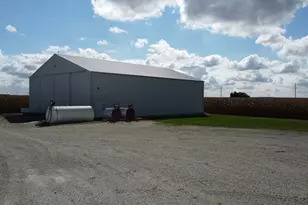 1718 N 1800 Road E, Watseka, IL 60970 - Photo 91