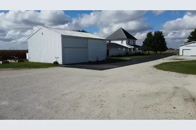 1718 N 1800 Road E, Watseka, IL 60970 - Photo 15