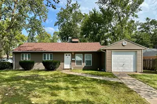 240 Mantua St, Park Forest, IL 60466 - Photo 1