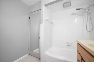 1303 Rice St, Melrose Park, IL 60160 - Photo 11