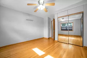 1303 Rice St, Melrose Park, IL 60160 - Photo 9