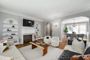 2726 N Pine Grove Ave, Chicago, IL 60614 - Photo 7