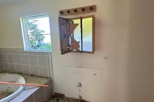 21746 Carol Ave, Sauk Village, IL 60411 - Photo 35