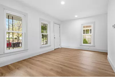 807 N Morris Avenue, Bloomington, IL 61701 - Photo 3