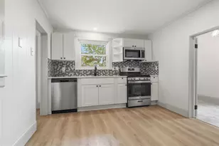 807 N Morris Ave, Bloomington, IL 61701 - Photo 5