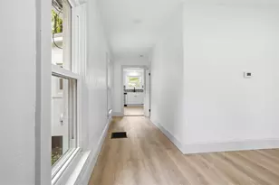 807 N Morris Ave, Bloomington, IL 61701 - Photo 9