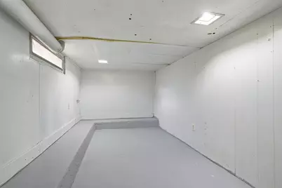 807 N Morris Avenue, Bloomington, IL 61701 - Photo 23