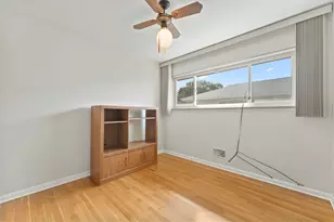 8616 N Oleander Ave, Niles, IL 60714 - Photo 15