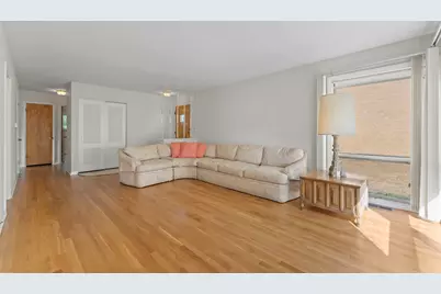 8616 N Oleander Avenue, Niles, IL 60714 - Photo 3