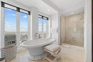 11 E Walton St, Chicago, IL 60611 - Photo 31