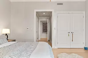 11 E Walton St, Chicago, IL 60611 - Photo 37