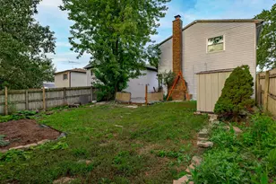 214 Far Hills Dr, Bolingbrook, IL 60440 - Photo 27