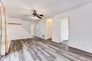 214 Far Hills Dr, Bolingbrook, IL 60440 - Photo 17