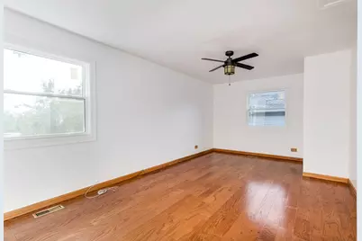 214 Far Hills Drive, Bolingbrook, IL 60440 - Photo 11