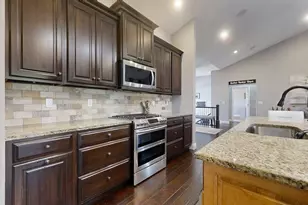 2112 Slade Ln, Mahomet, IL 61853 - Photo 17