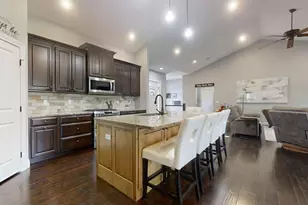 2112 Slade Ln, Mahomet, IL 61853 - Photo 15