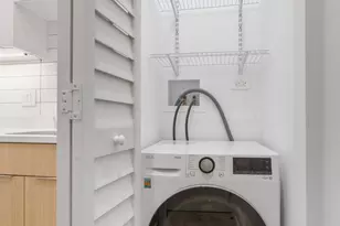 1635 W Chase Ave, Chicago, IL 60626 - Photo 7