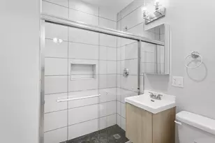 1635 W Chase Ave, Chicago, IL 60626 - Photo 11